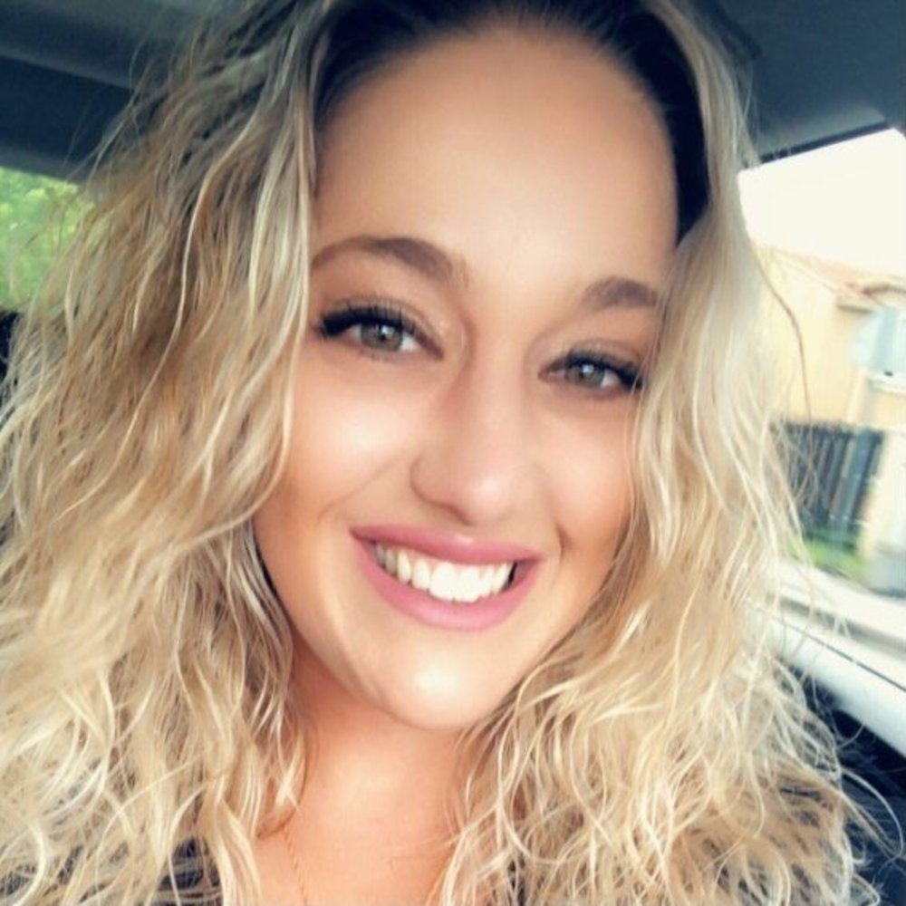 Meet your Posher, Lisvie